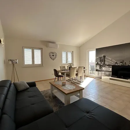 Apartman Valentino Rogoznica (Sibenik-Knin)