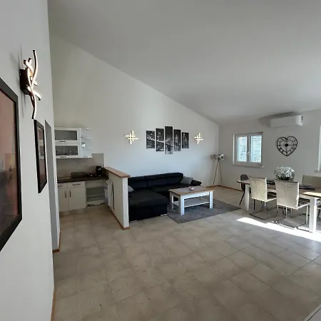 Apartment Apartman Valentino *