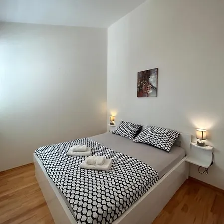 Apartman Valentino *